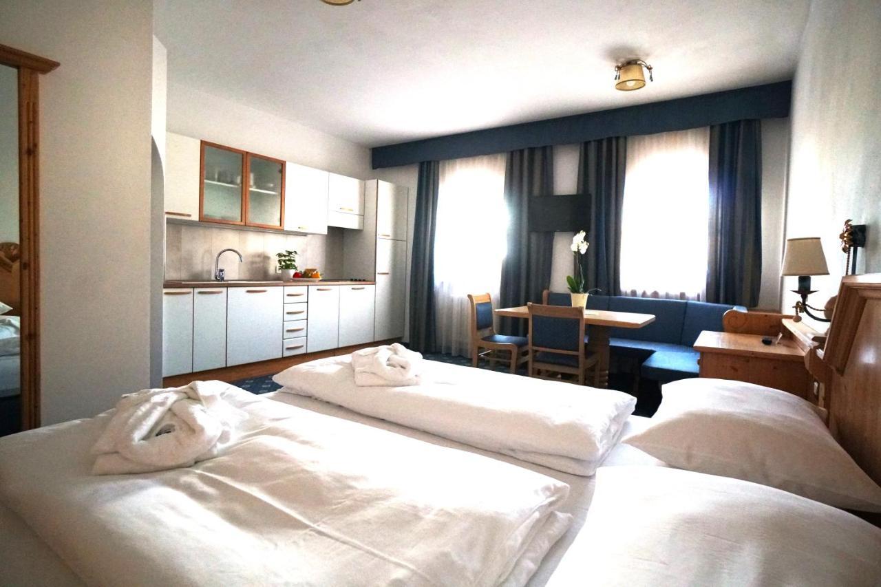 Garni La Dorada Aparthotel Colfosco Buitenkant foto