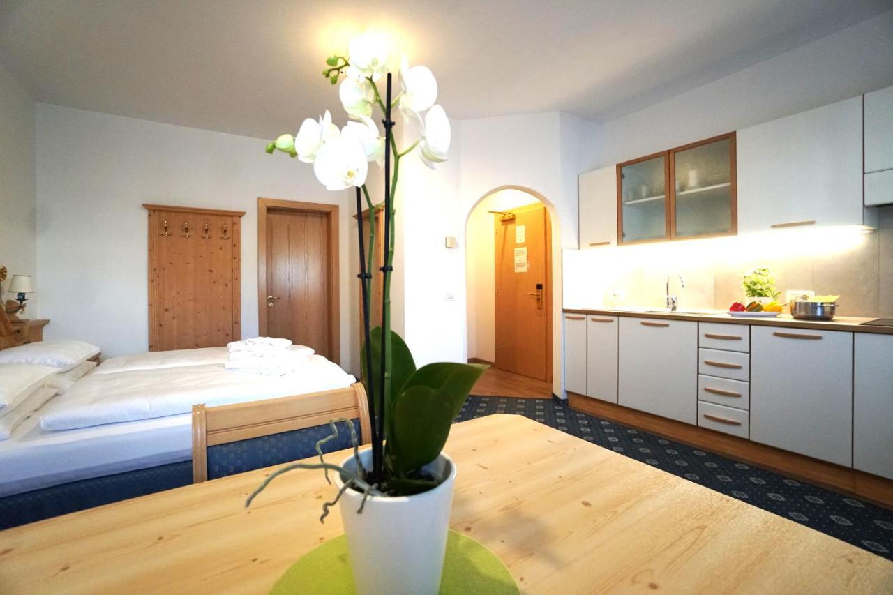 Garni La Dorada Aparthotel Colfosco Buitenkant foto