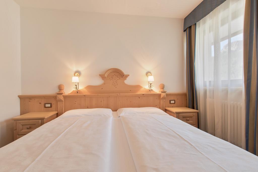 Garni La Dorada Aparthotel Colfosco Buitenkant foto