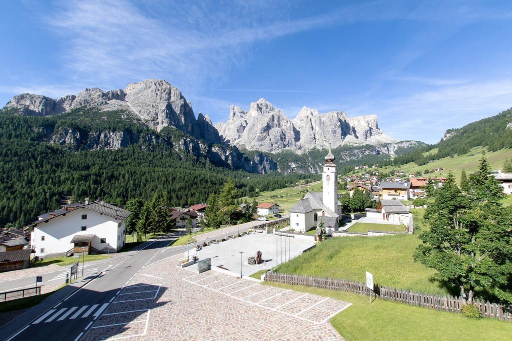 Garni La Dorada Aparthotel Colfosco Buitenkant foto