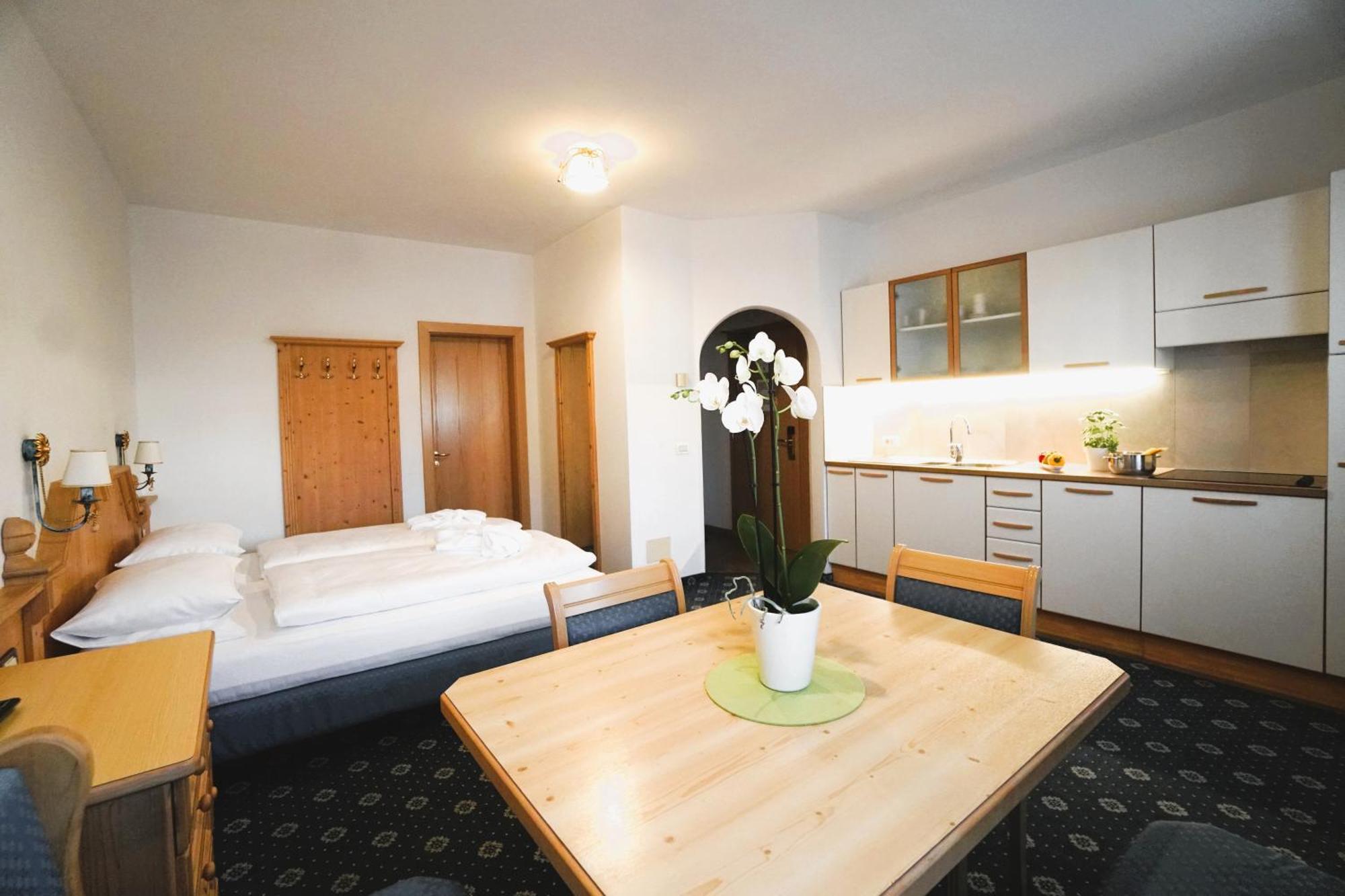 Garni La Dorada Aparthotel Colfosco Buitenkant foto